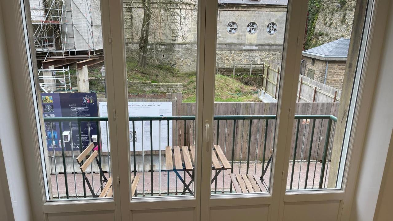 Au Balcon De La Basilique Leilighet Boulogne-sur-Mer Eksteriør bilde