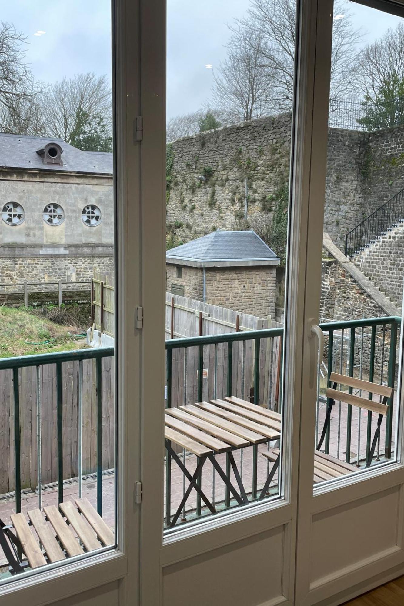 Au Balcon De La Basilique Leilighet Boulogne-sur-Mer Eksteriør bilde